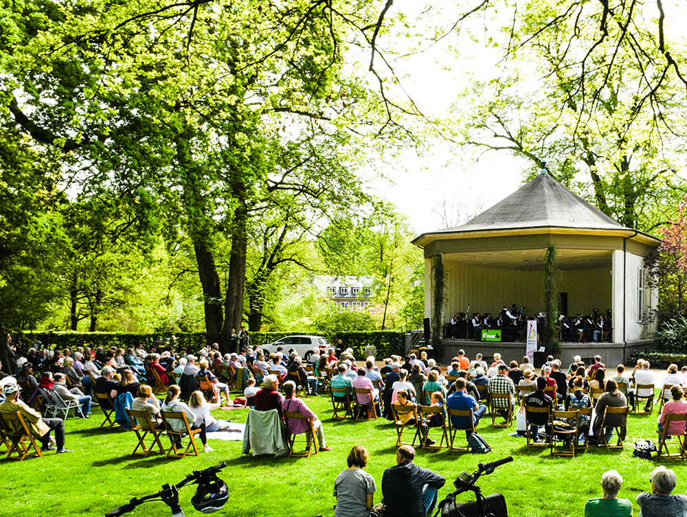 Konzert der Bläservereinigung am Schlossgarten in Münster am 7.5.2023